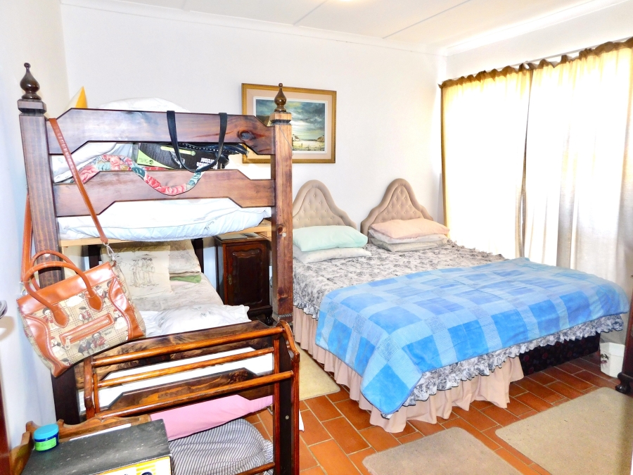 2 Bedroom Property for Sale in Grotto Bay Western Cape